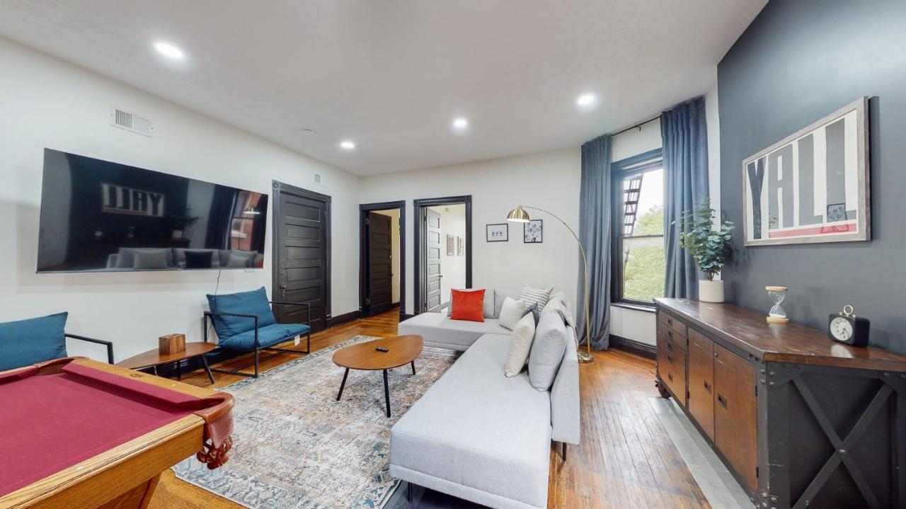 Stylish 2nd Floor With Pool Table Office Space Near Churchill Downs * Louisville